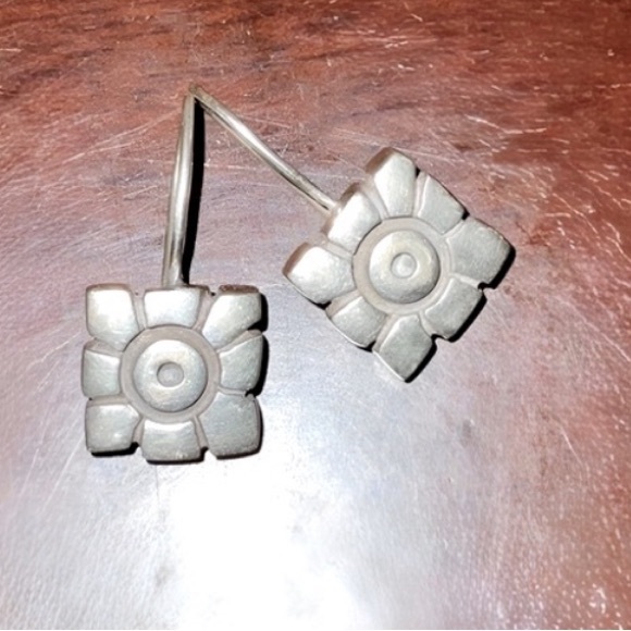 Rare! Lisa Jenks Sterling Silver Vintage Modernist Drop Sunflower Earrings. OS - Picture 1 of 5